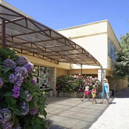 Balkanika Китен